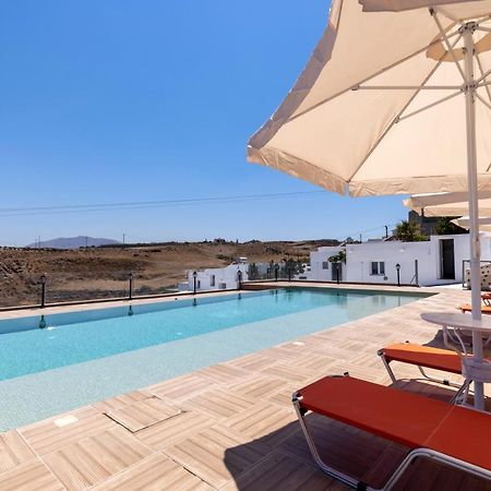 Villa Ostrich Fíra Kültér fotó