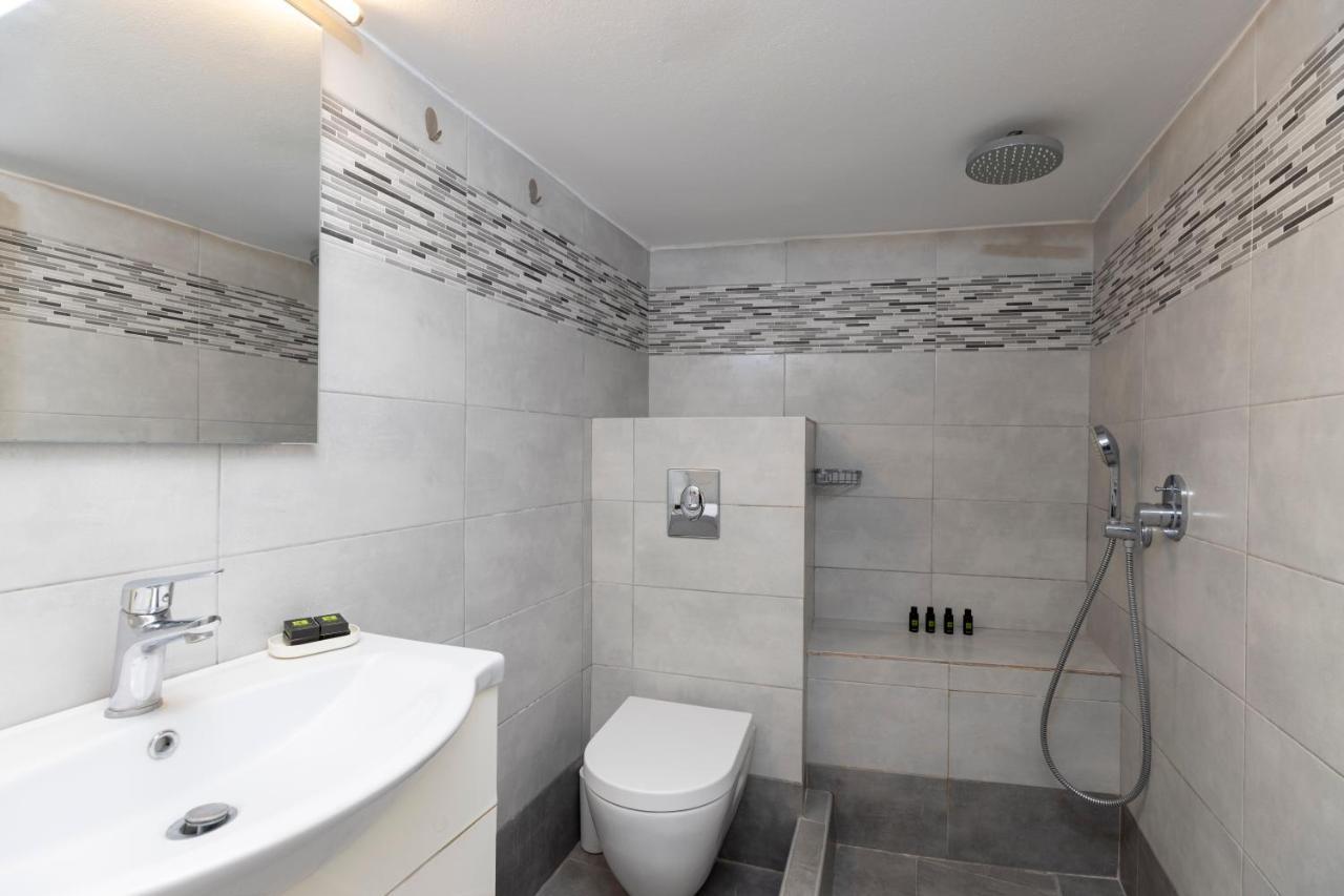 Villa Ostrich Fíra Kültér fotó